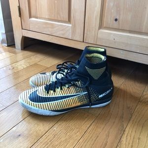 Nike indoor soccer shoes